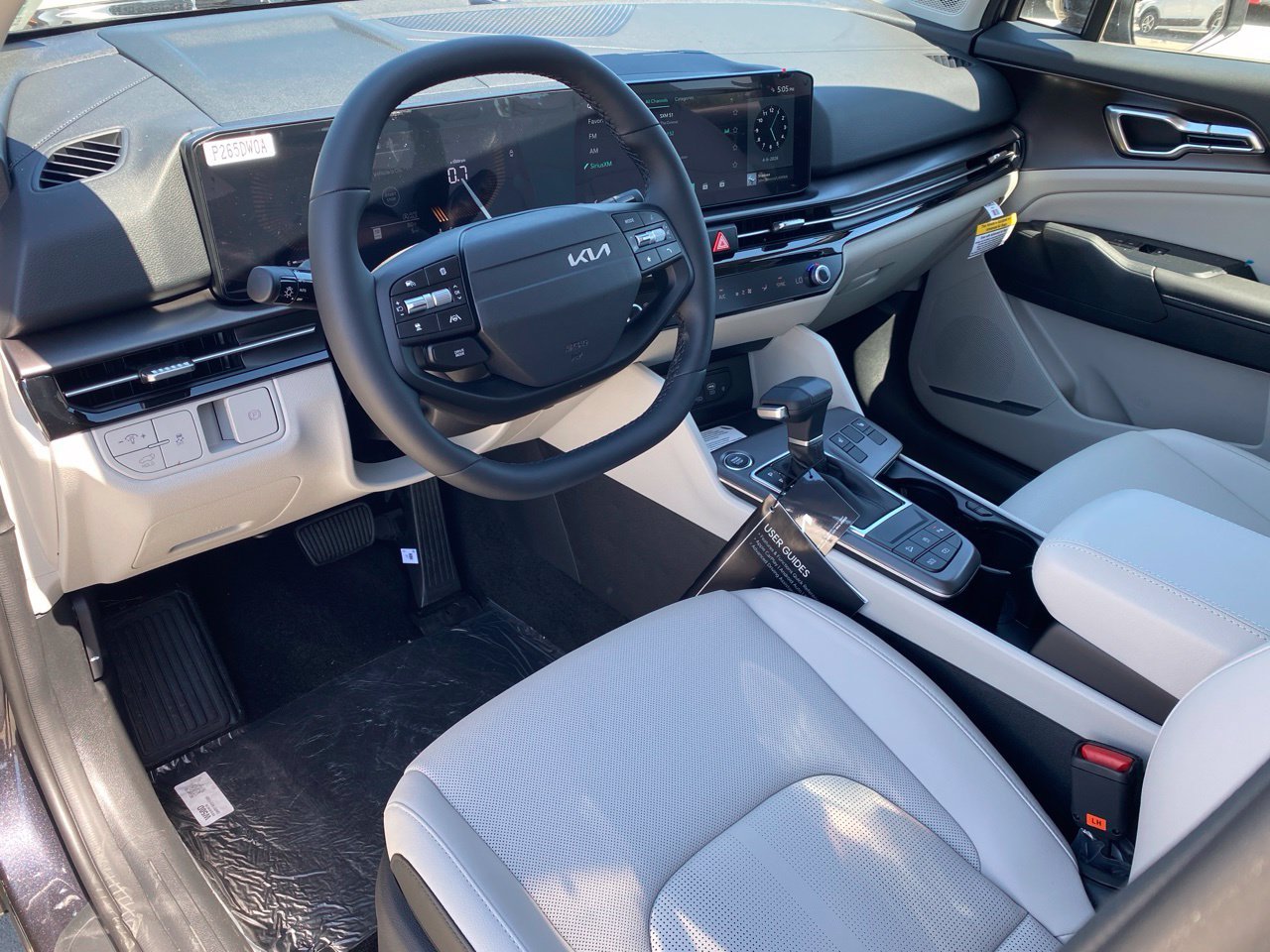 New 2026 Kia Sportage EX FWD image 11