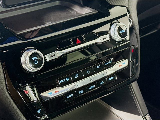 Used 2022 Ford Explorer ST image 19
