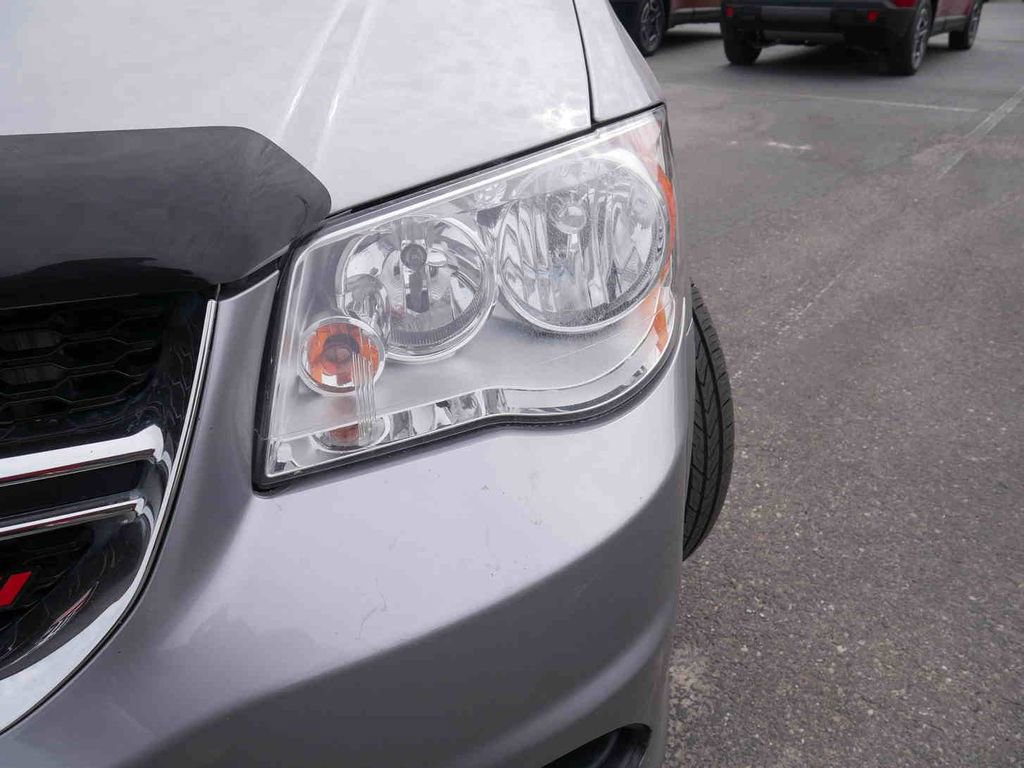 Used 2015 Dodge Grand Caravan SXT image 20