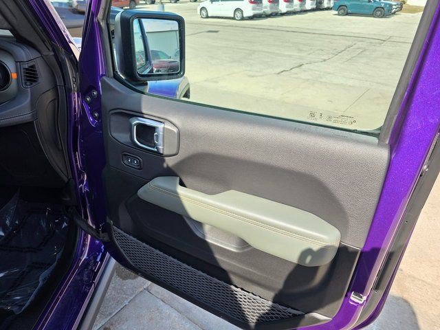 New 2026 Jeep Gladiator Mojave AWD/4WD image 17
