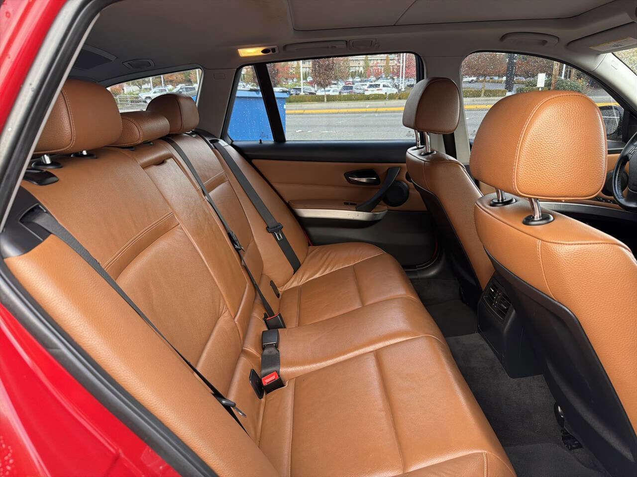 Used 2011 BMW 328i xDrive Wagon image 22