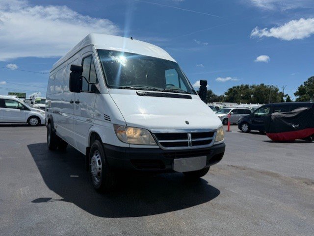 Used 2005 Dodge Sprinter 3500 w/ PWR Convenience Group image 4