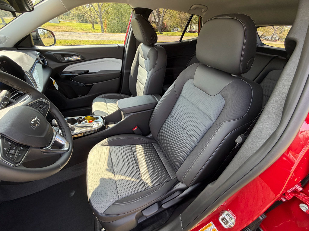 New 2026 Chevrolet Trax LT image 17