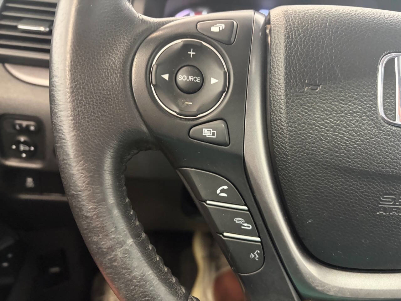 Used 2017 Honda Pilot EX-L image 34