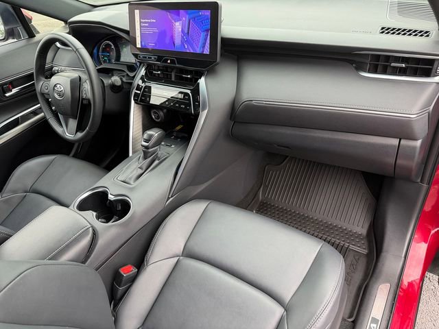 Certified 2023 Toyota Venza XLE image 19
