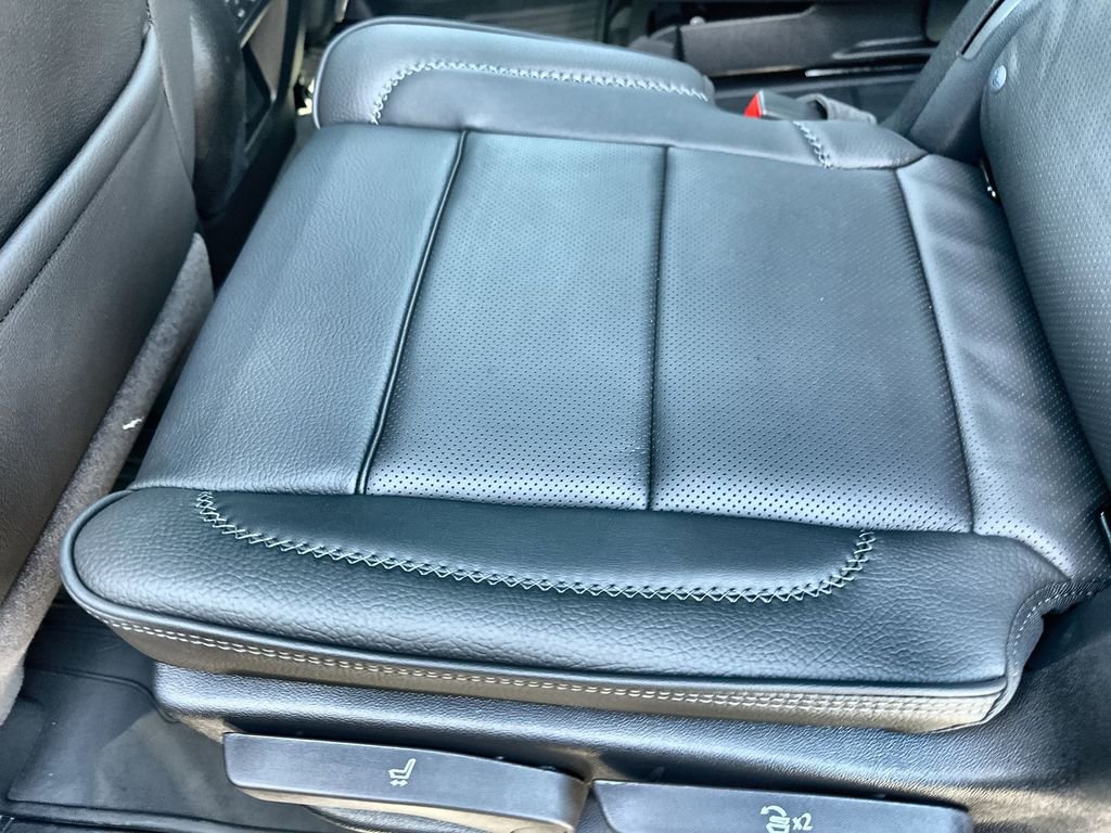 New 2026 GMC Yukon Denali w/ Denali Reserve Package image 17