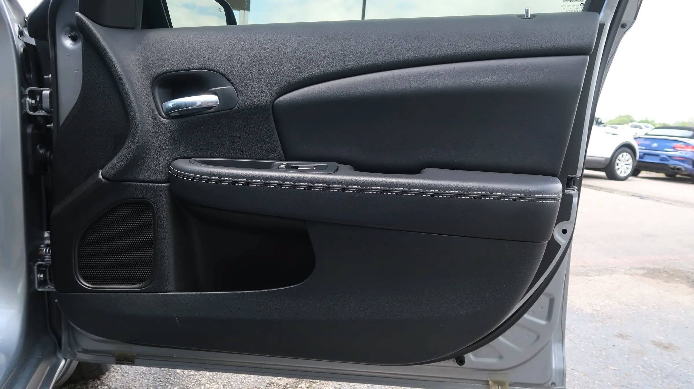 Used 2014 Dodge Avenger SXT FWD image 44