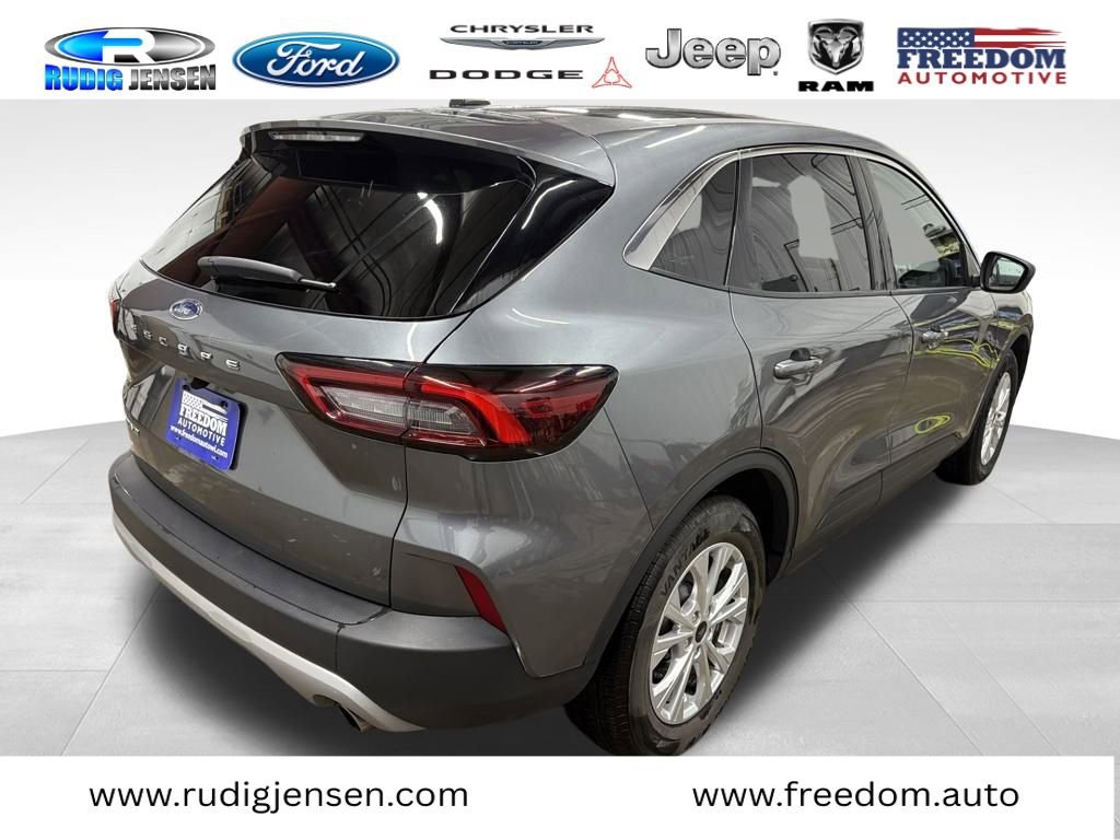 Used 2024 Ford Escape Active w/ Cold Weather Package image 7