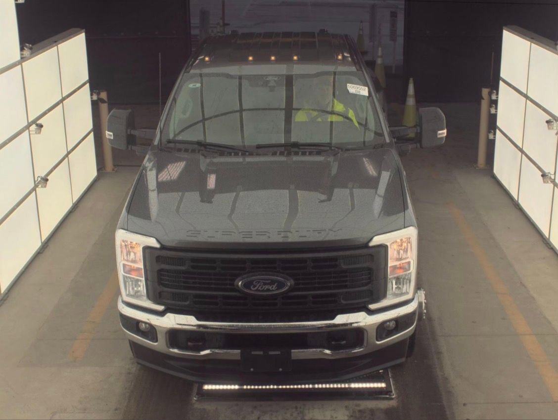 Used 2025 Ford F350 XL w/ 360-Degree Camera Package image 11