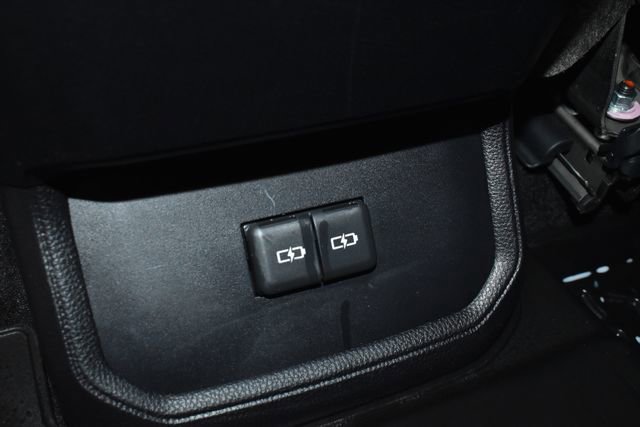 Used 2023 Toyota Highlander XLE image 34