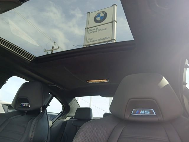 Used 2023 BMW M5 w/ Executive Package image 30