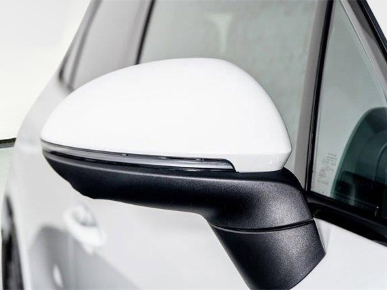 Used 2025 Porsche Cayenne image 20