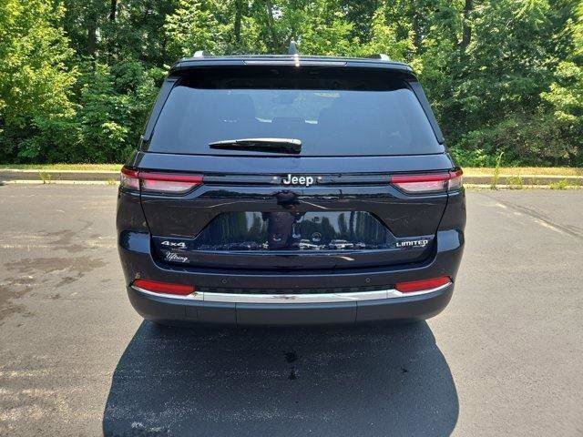 Used 2024 Jeep Grand Cherokee Limited AWD/4WD image 8