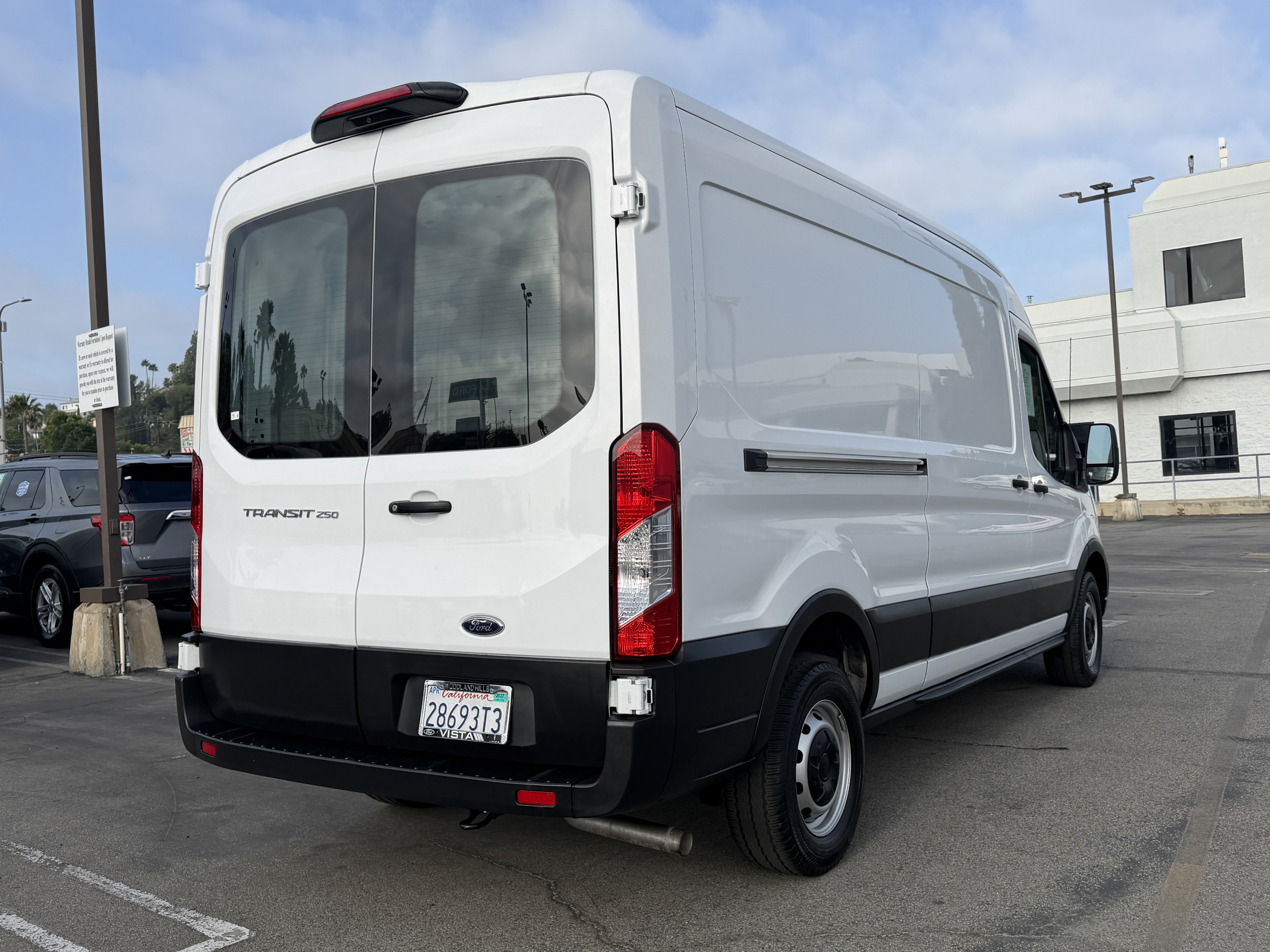 Certified 2023 Ford Transit 250 Medium Roof RWD image 7
