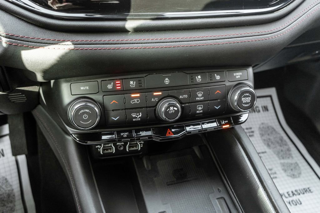 Used 2022 Dodge Durango R/T image 23