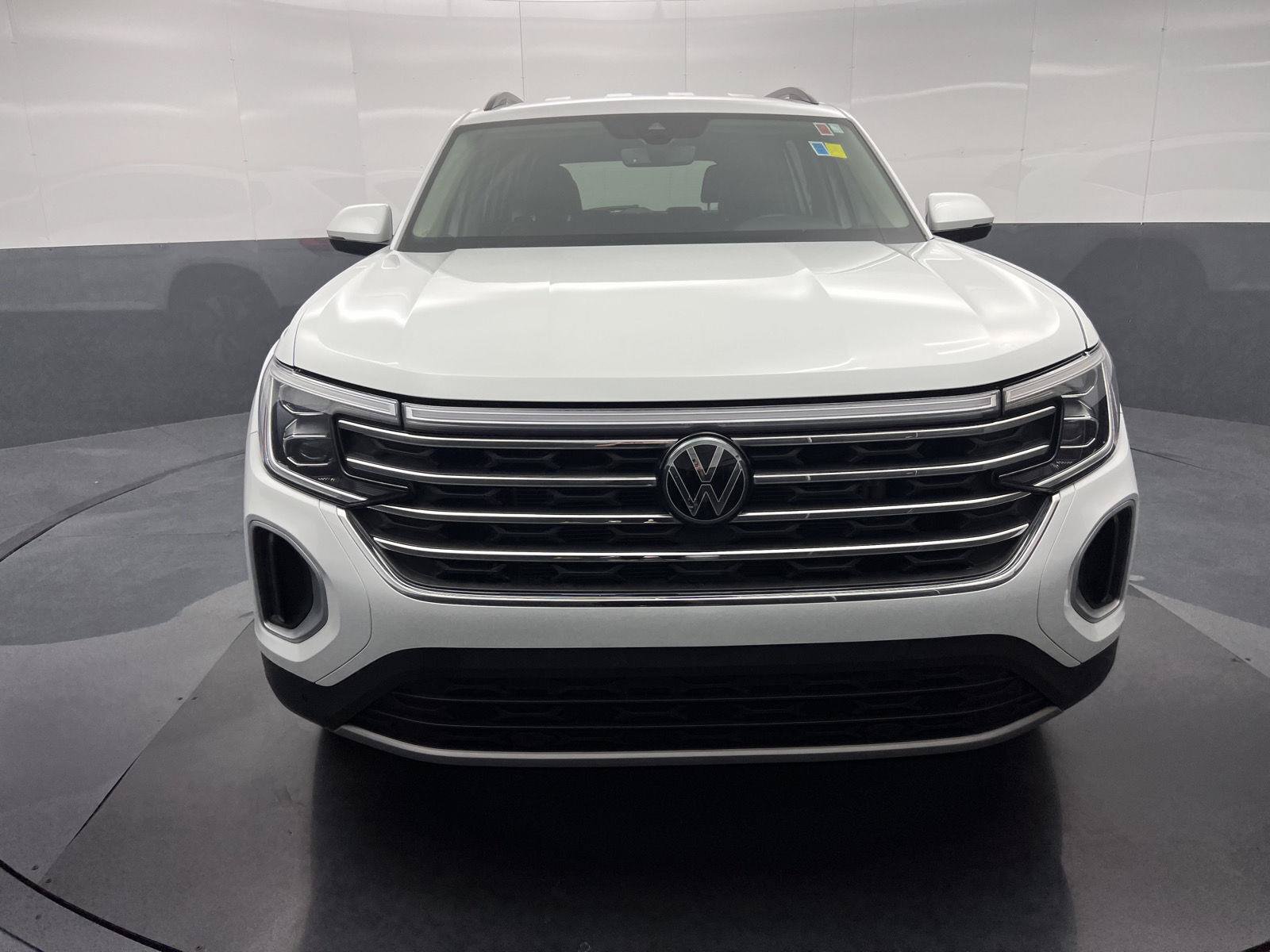 Used 2024 Volkswagen Atlas SE FWD image 30