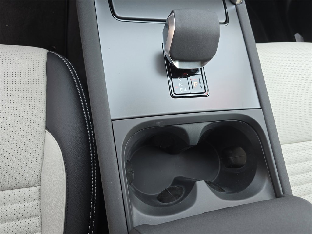 New 2025 Land Rover Discovery Sport Dynamic SE image 25