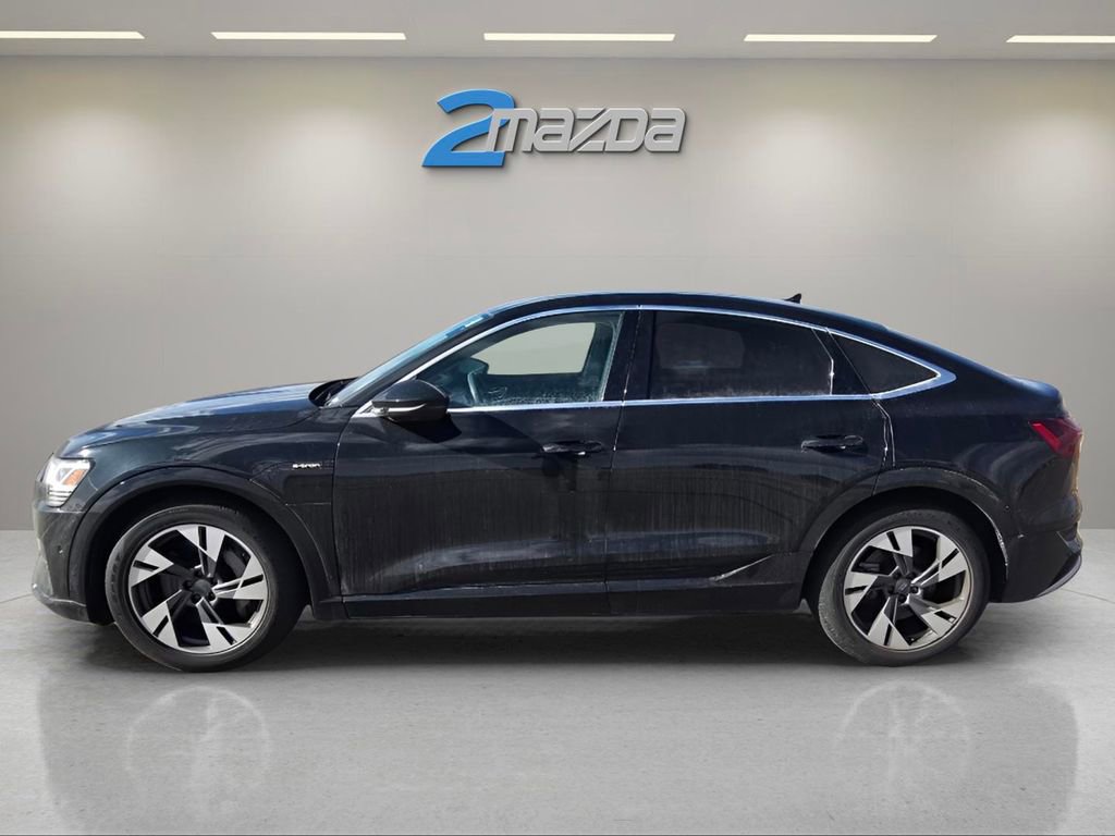 Used 2020 Audi e-tron Premium Plus image 2