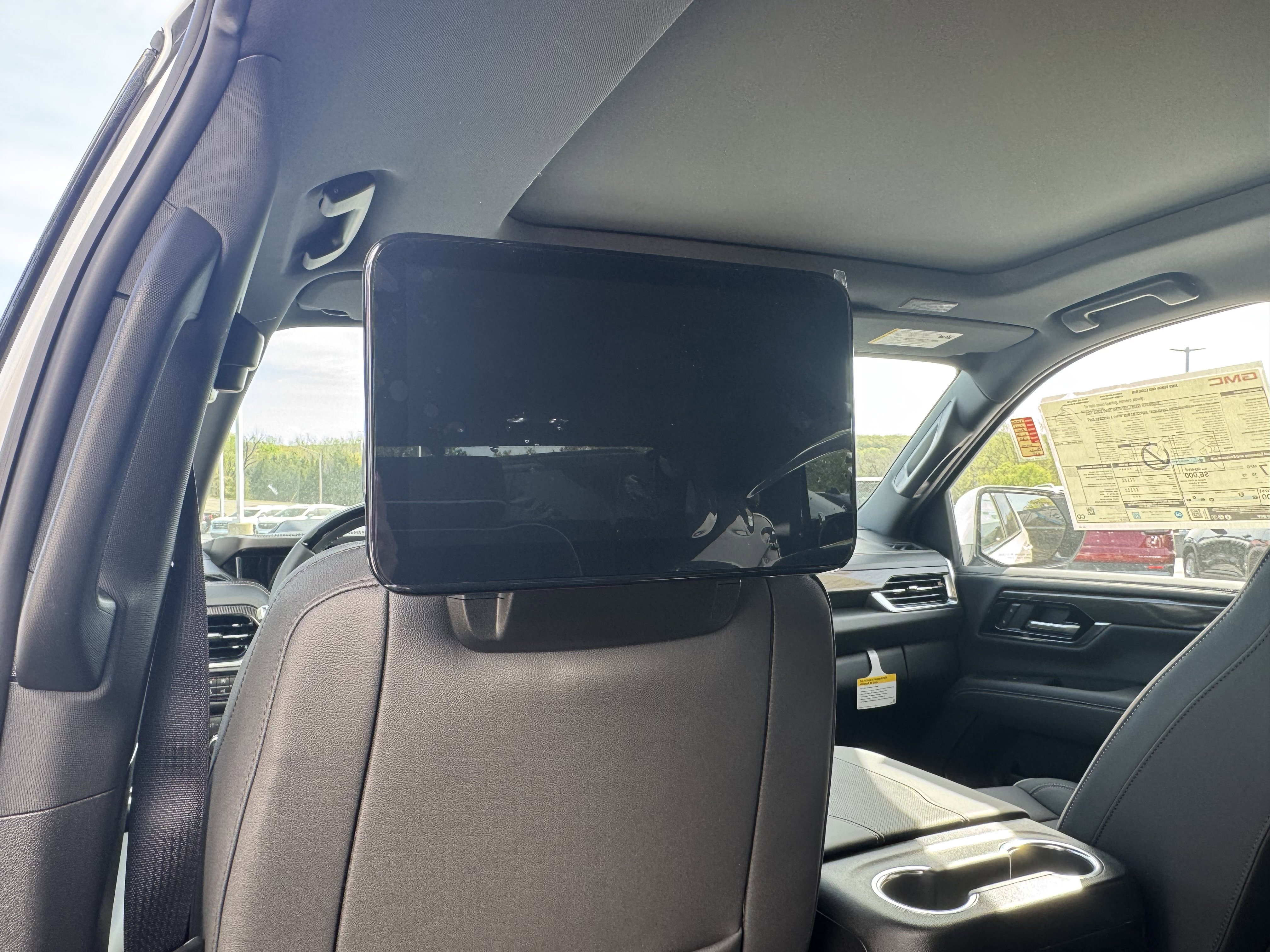 New 2026 GMC Yukon Elevation image 11