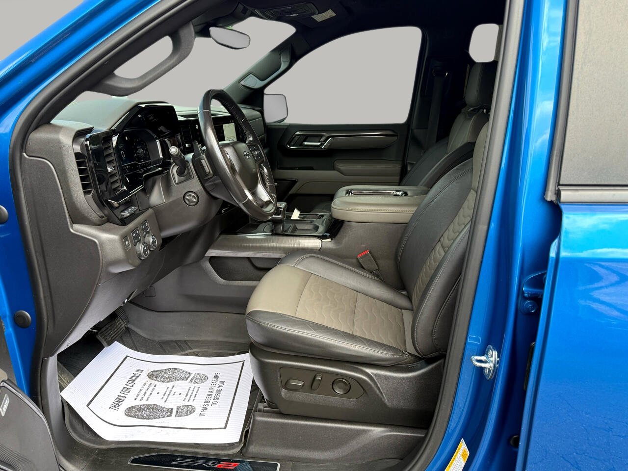 Used 2022 Chevrolet Silverado 1500 ZR2 w/ Technology Package image 11