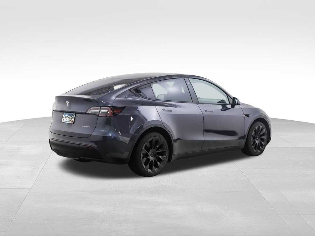 Used 2021 Tesla Model Y Long Range image 5