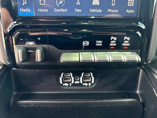 Certified 2023 RAM 3500 Laramie AWD/4WD image 21