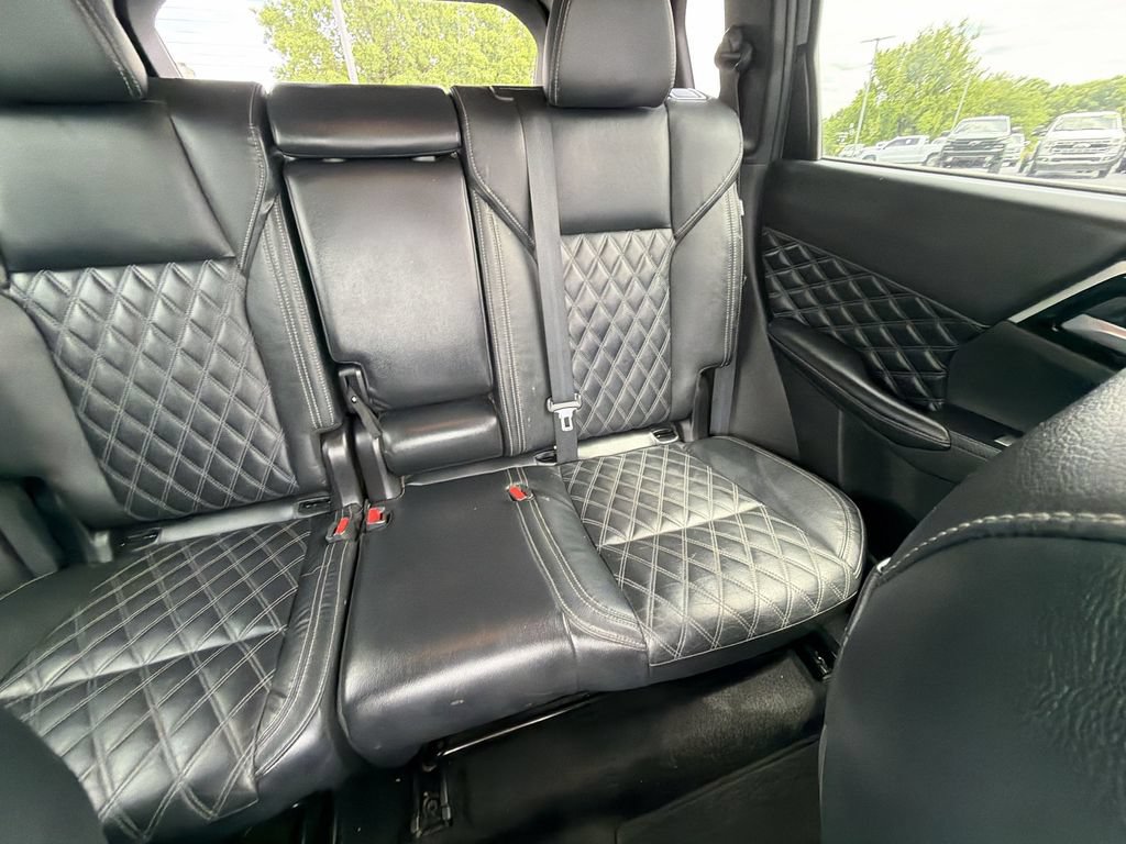 Used 2022 Mitsubishi Outlander SEL AWD/4WD image 14