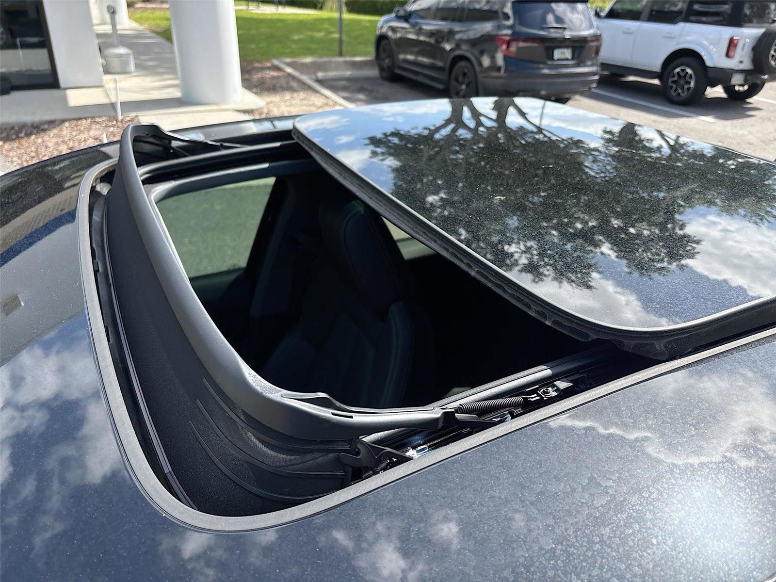 Used 2023 Audi Q4 e-tron Prestige w/ Black Optic Package image 23