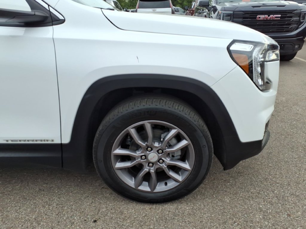 Certified 2023 GMC Terrain SLT AWD/4WD image 24