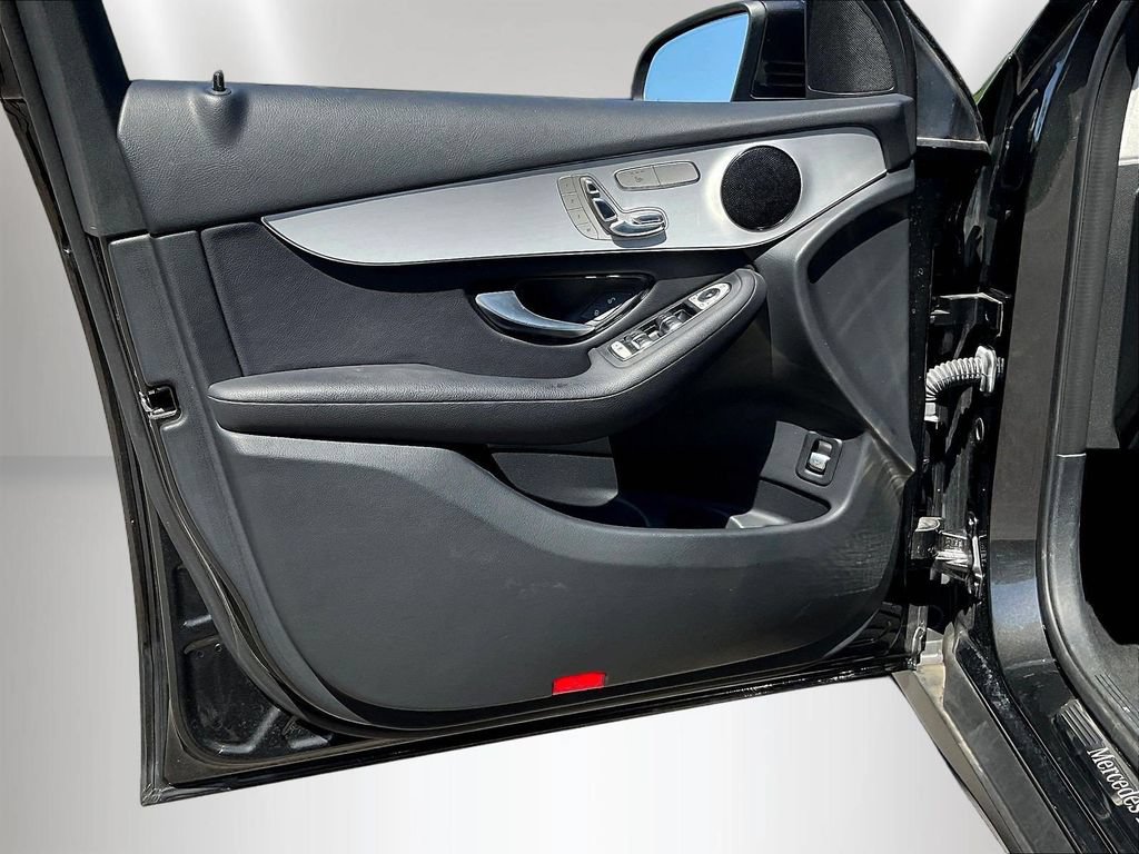 Certified 2022 Mercedes-Benz GLC 300 image 21