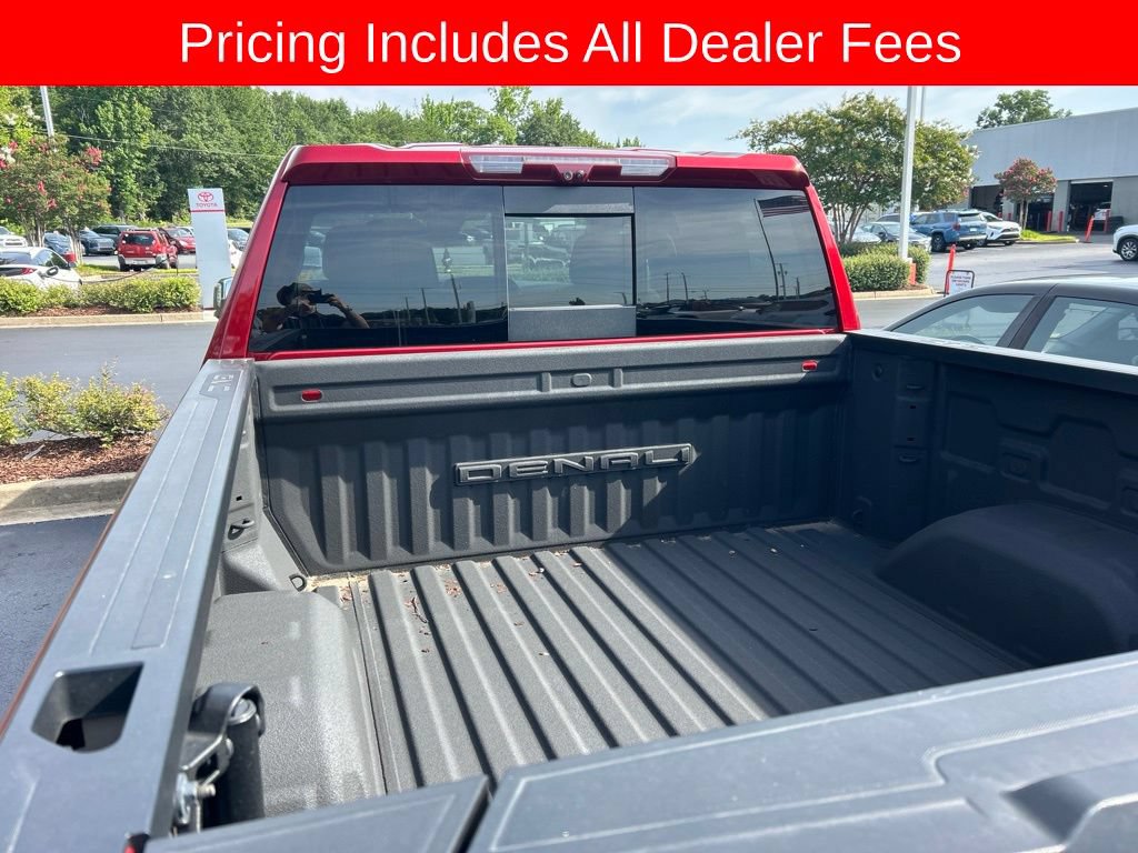 Used 2024 GMC Sierra 1500 Denali w/ Technology Package AWD/4WD image 9