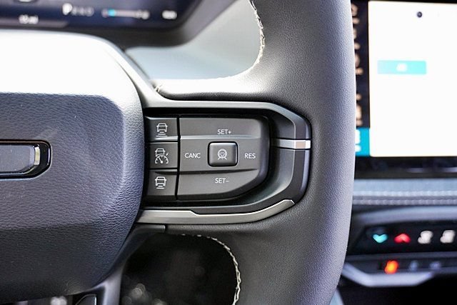 New 2026 Jeep Cherokee Laredo AWD/4WD image 37