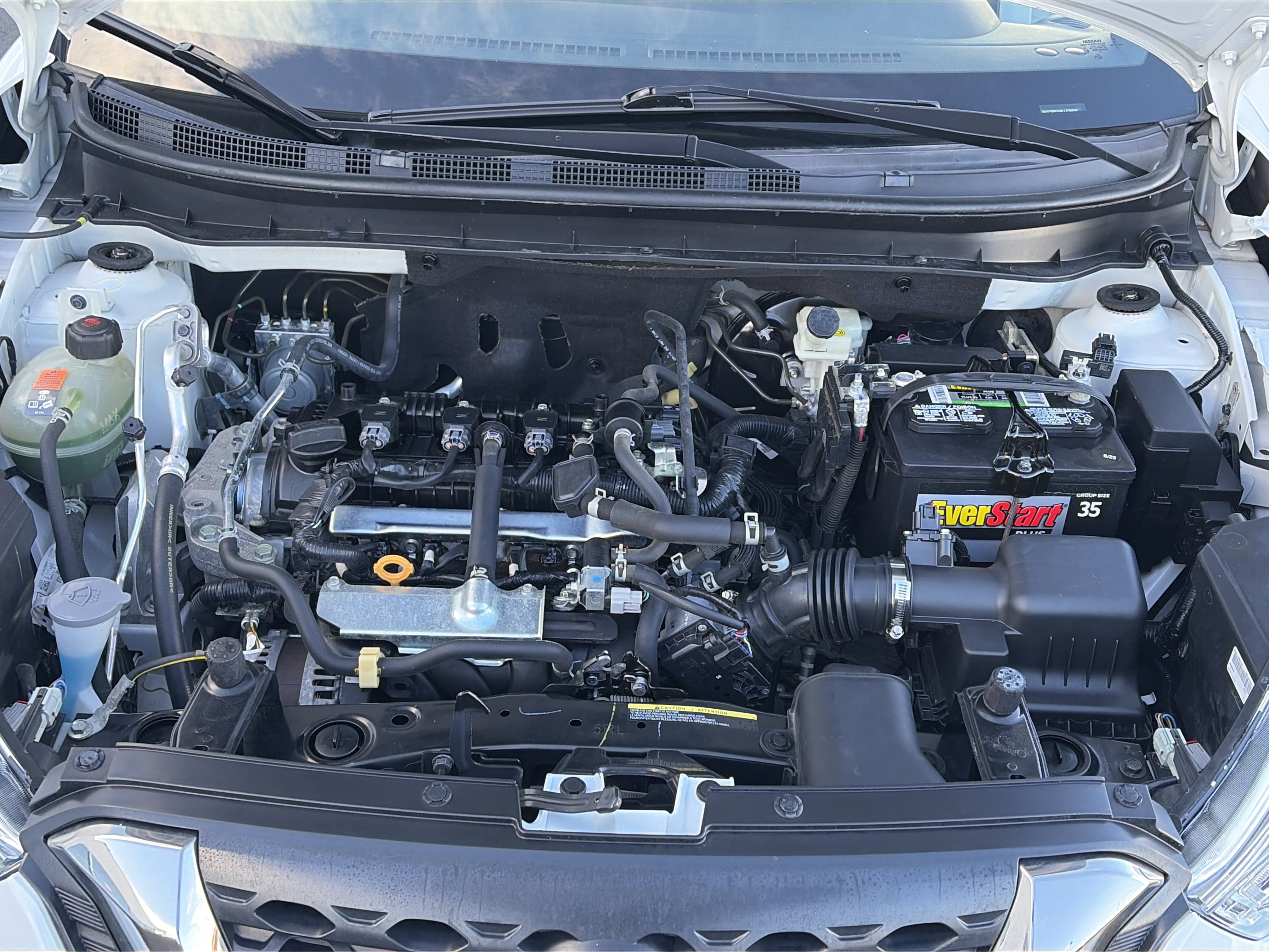 Used 2020 Nissan Kicks SR image 24