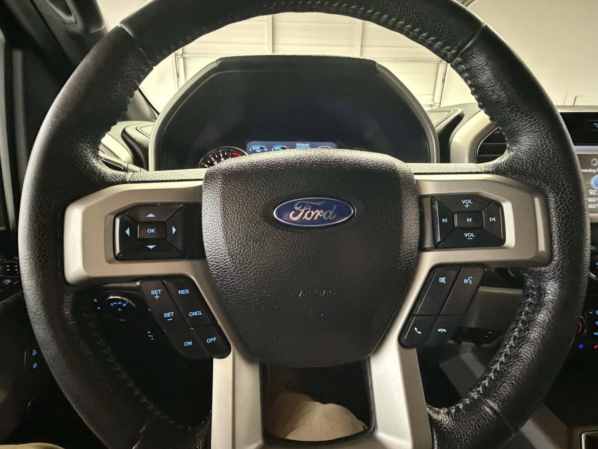 Used 2015 Ford F150 Lariat AWD/4WD image 35