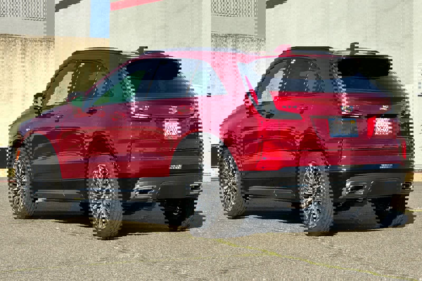 Used 2024 Cadillac XT4 Sport w/ Technology Package image 7