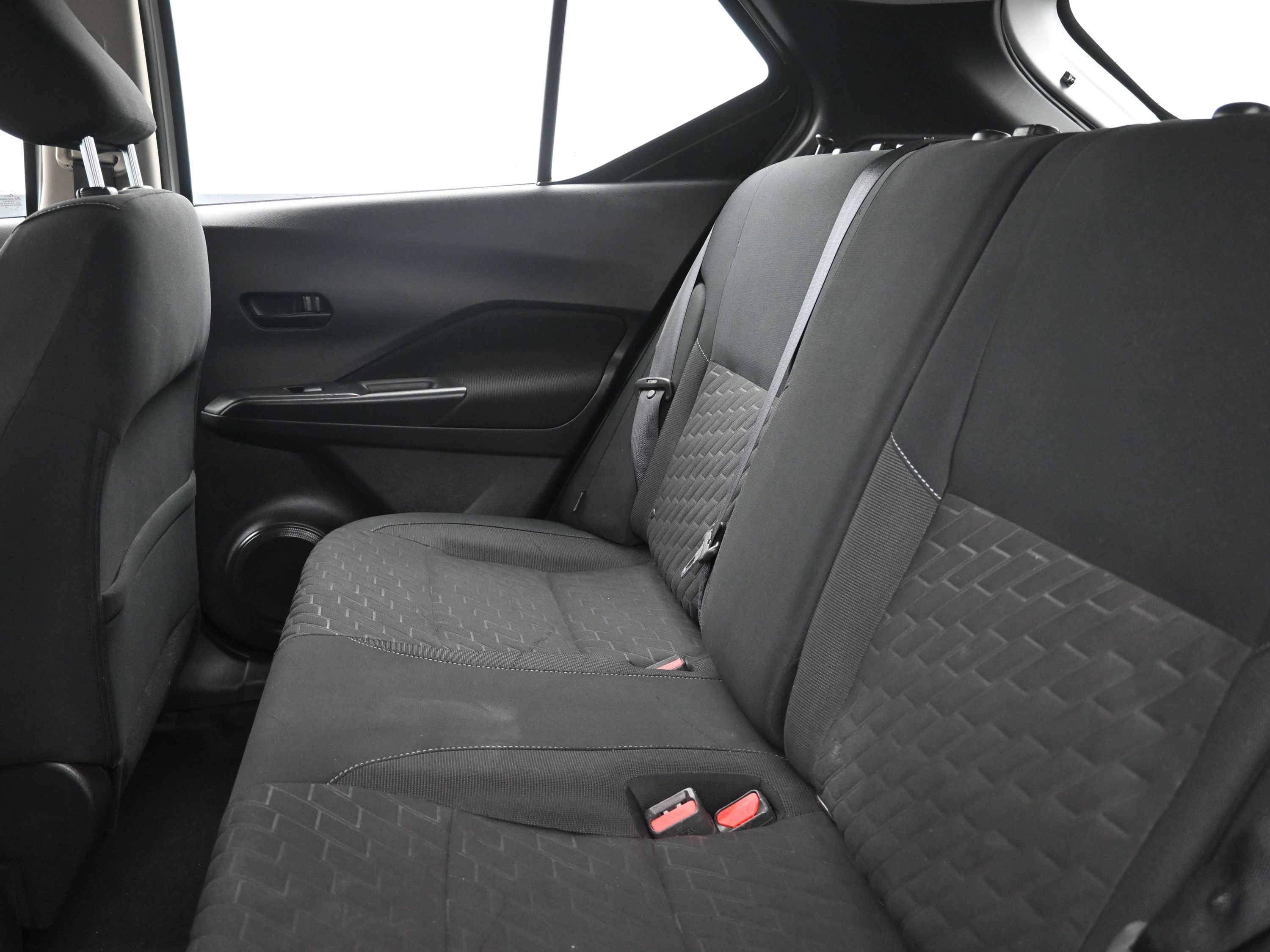 Used 2022 Nissan Kicks S FWD image 22