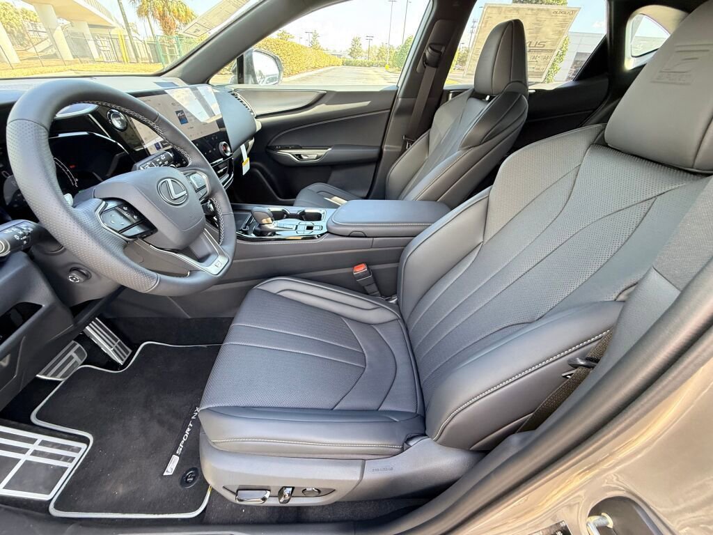 New 2026 Lexus NX 450h+ F Sport image 5