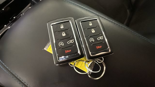 Used 2022 Jeep Grand Cherokee Trailhawk AWD/4WD image 20