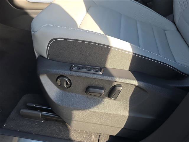 New 2026 Volkswagen Atlas Cross Sport SEL R-Line image 6