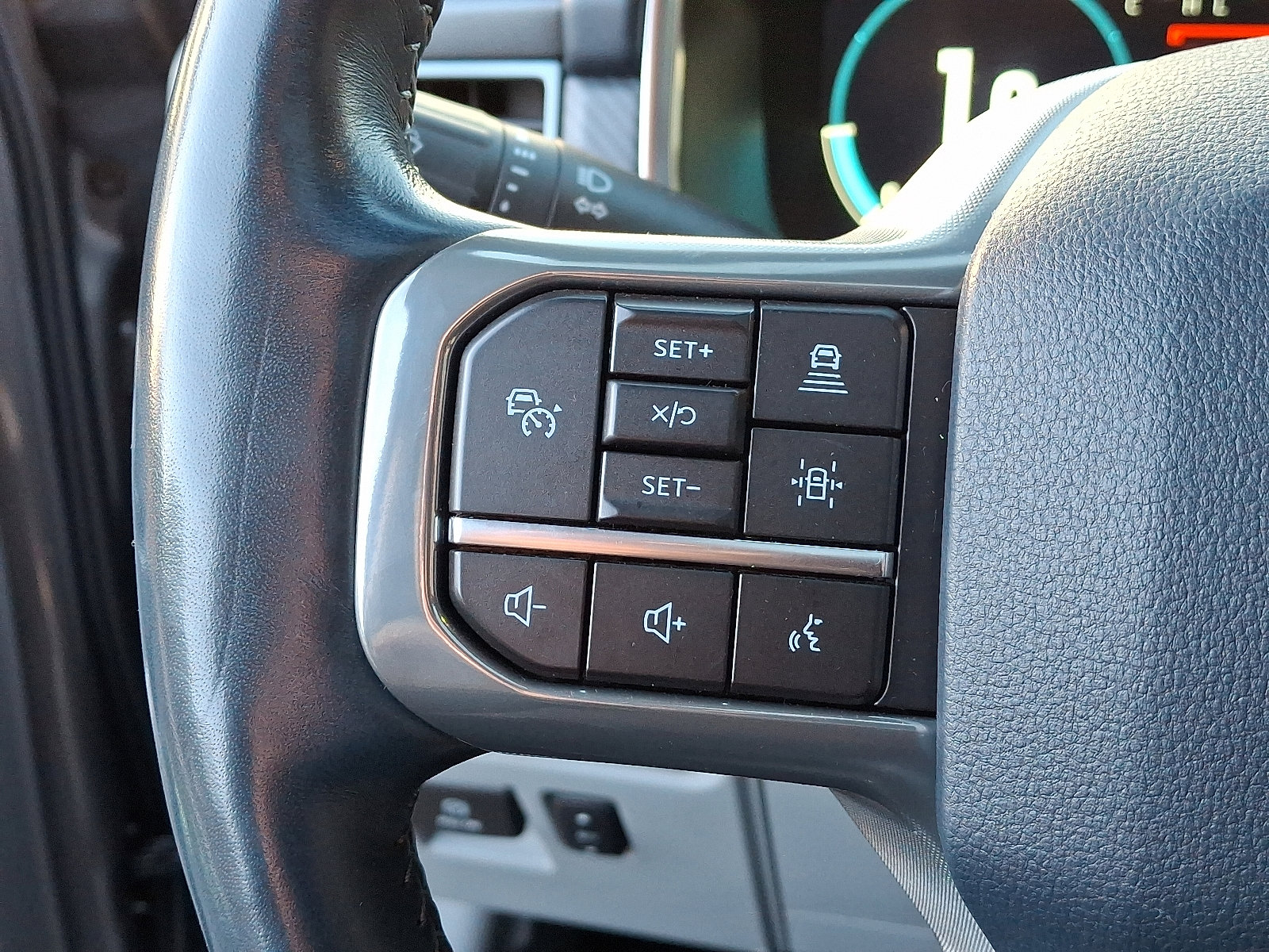 Used 2022 Ford F150 Limited image 23