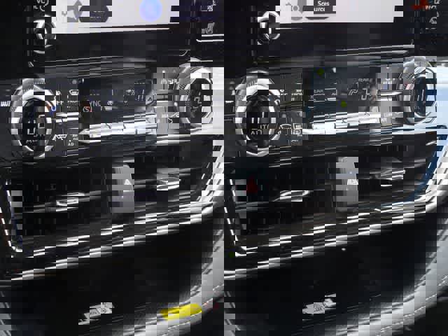 Used 2023 Toyota Highlander XLE image 30