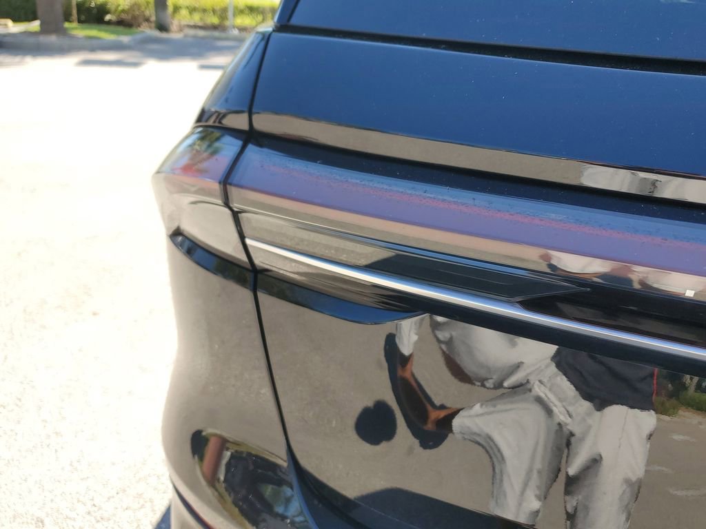 Used 2024 Lincoln Nautilus Premier w/ Equipment Group 102A image 28