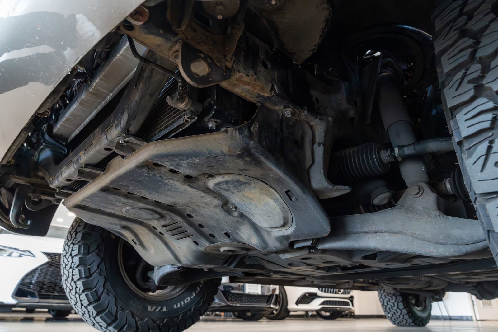 Used 2002 Toyota Land Cruiser AWD/4WD image 40