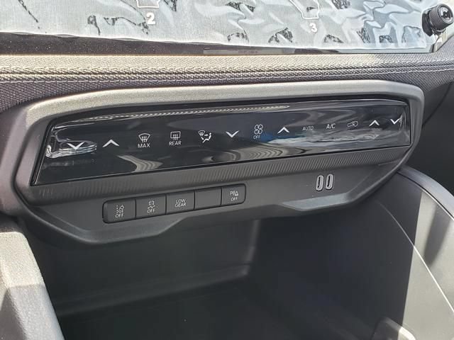 New 2026 Jeep Cherokee Laredo AWD/4WD image 10