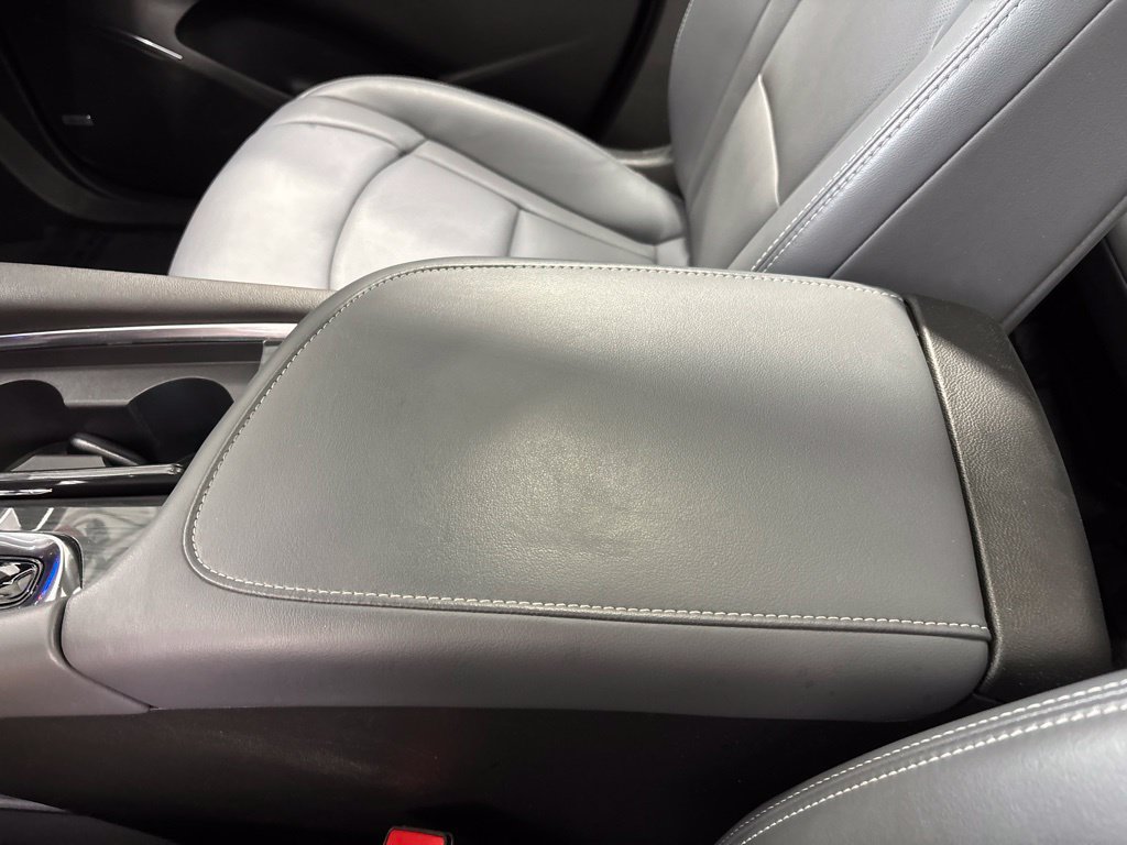 Used 2023 Buick Enclave Essence w/ Experience Buick Package AWD/4WD image 29