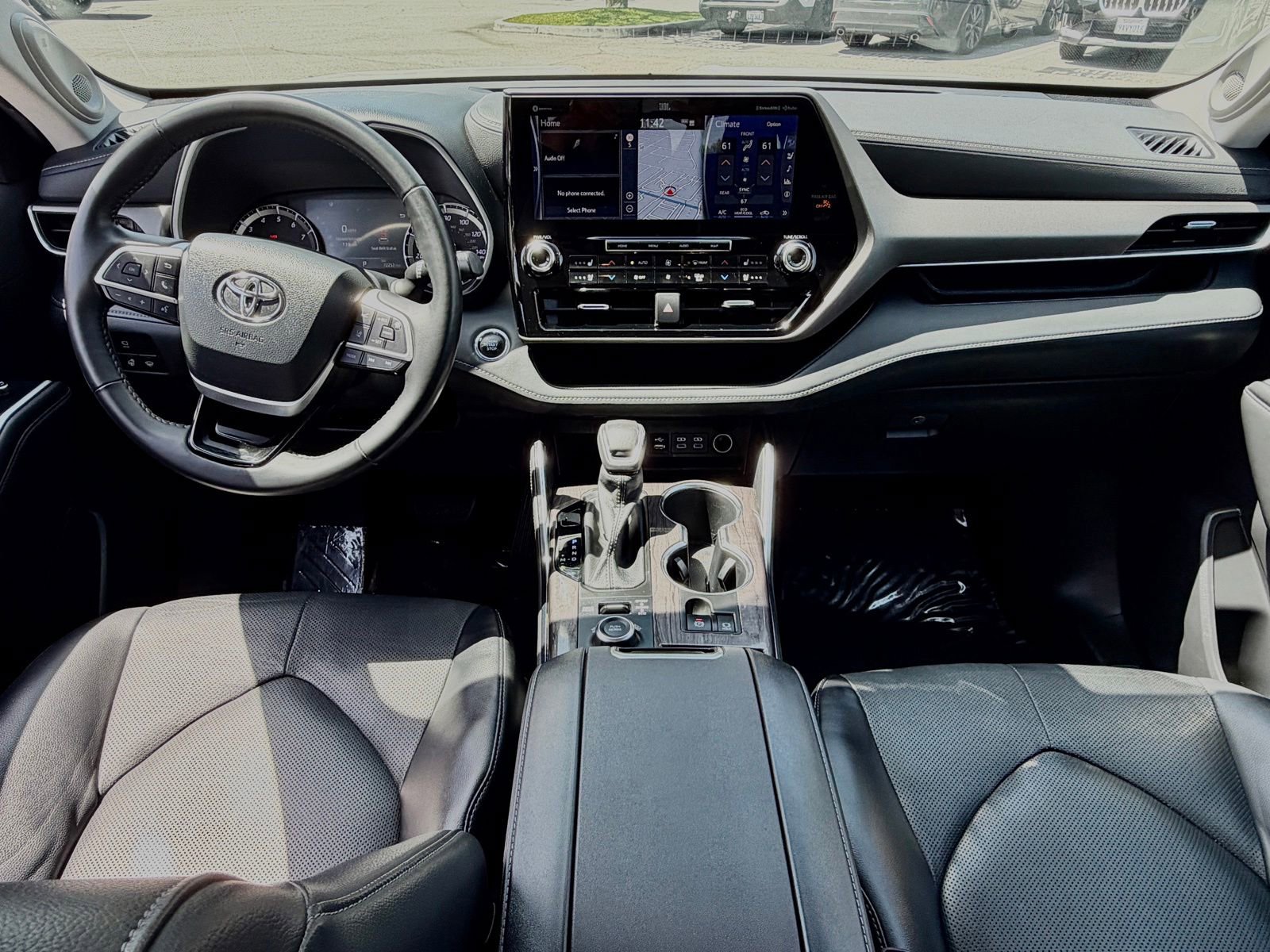 Used 2022 Toyota Highlander Limited AWD/4WD image 37