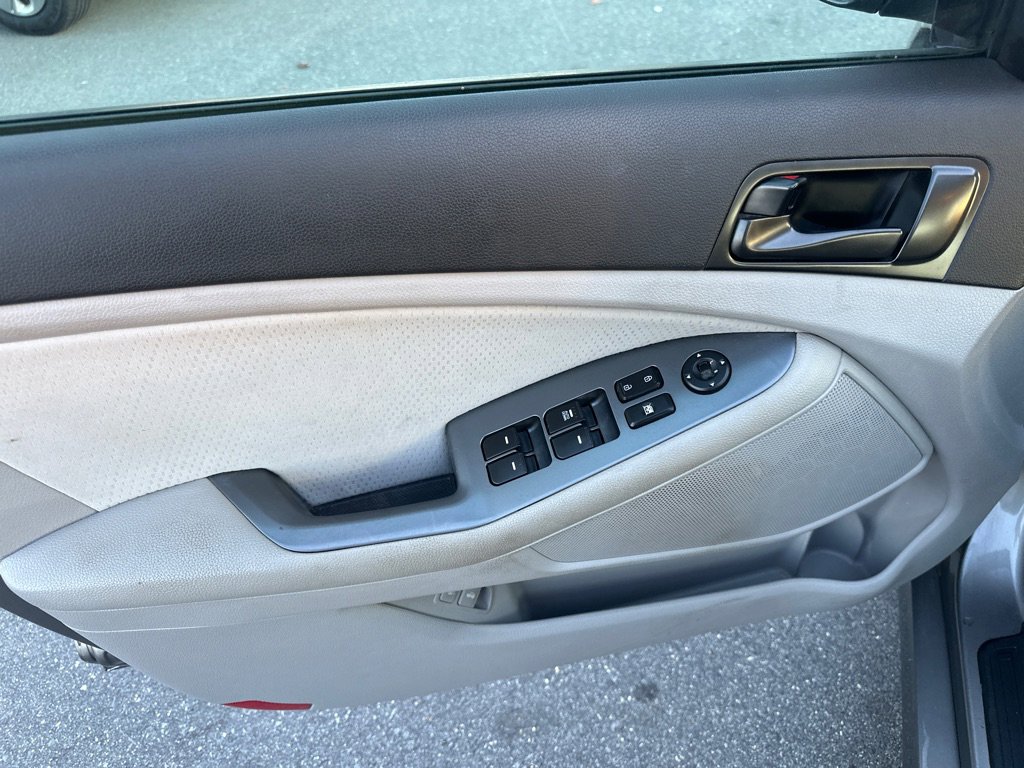 Used 2014 Kia Optima LX image 9