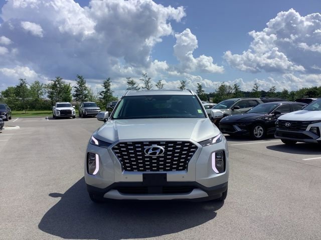 Used 2022 Hyundai Palisade SEL w/ Premium Package image 2