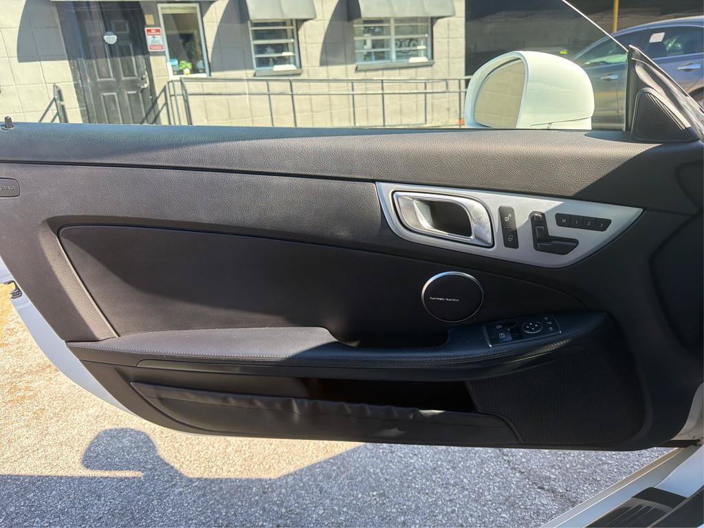 Used 2015 Mercedes-Benz SLK 250 w/ Premium Package image 20