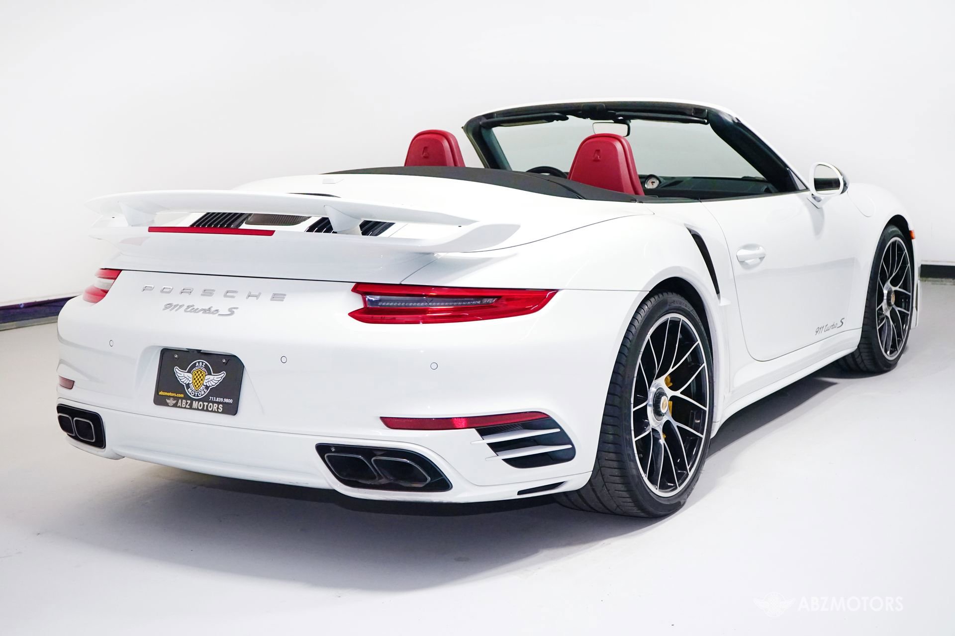 Used 2018 Porsche 911 Turbo S image 6